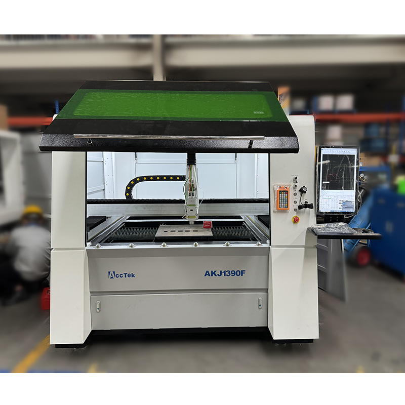 JINAN CNC معدات الصناعة Raycus - مراجعة Industrial Laser Price وسعره